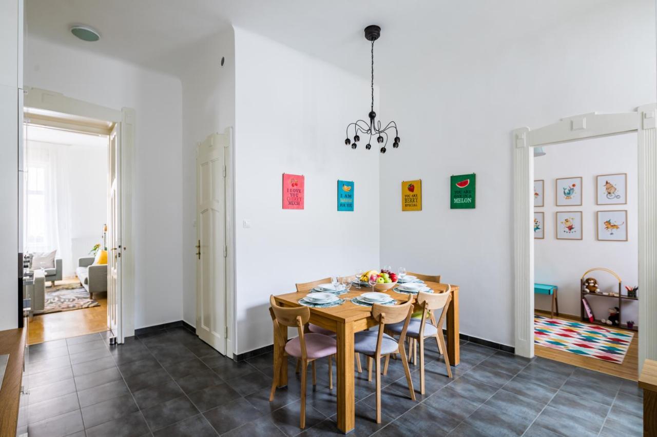 Captain Buda Apartment Boedapest Buitenkant foto