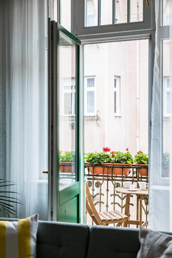 Captain Buda Apartment Boedapest Buitenkant foto