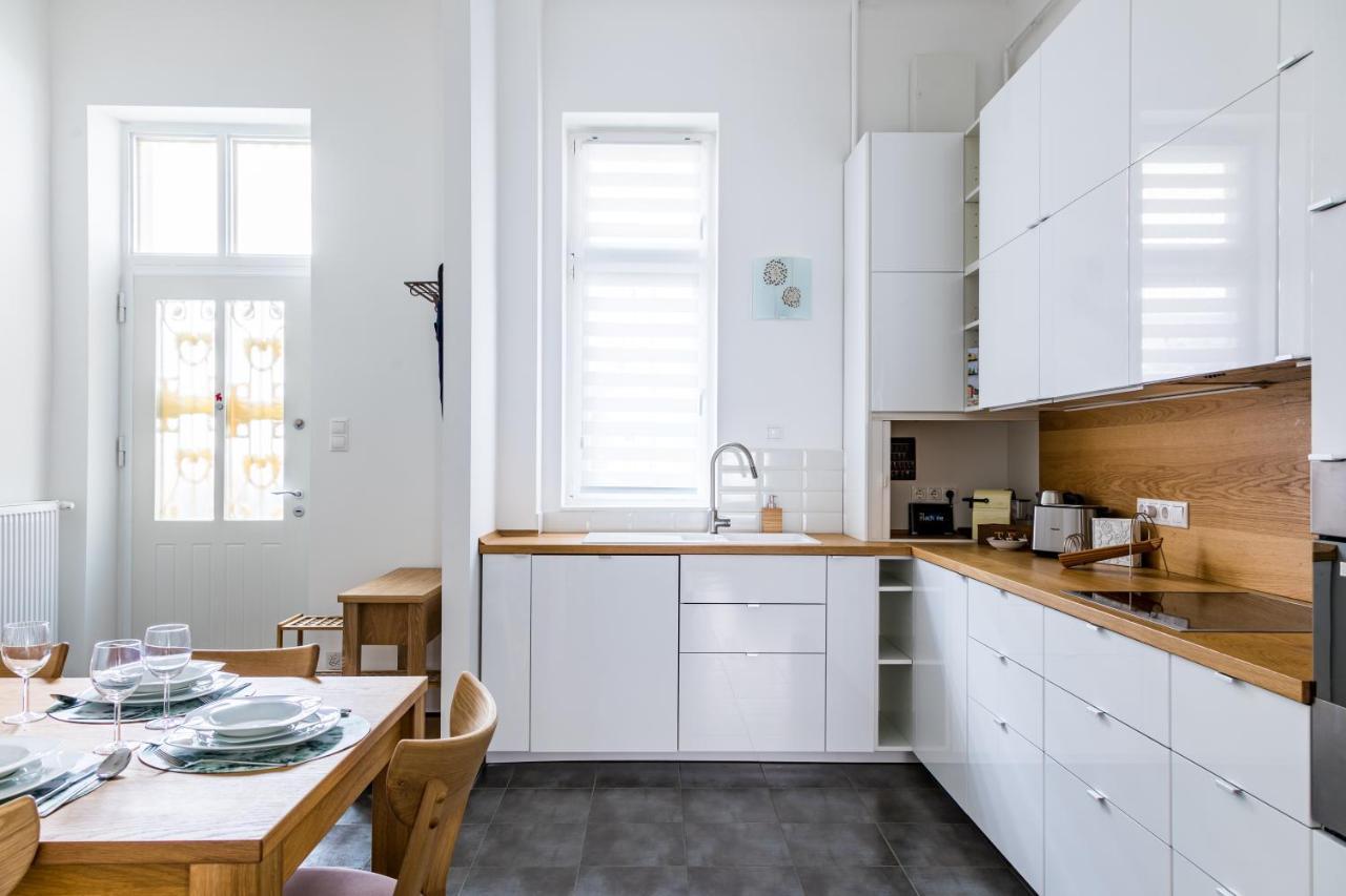 Captain Buda Apartment Boedapest Buitenkant foto