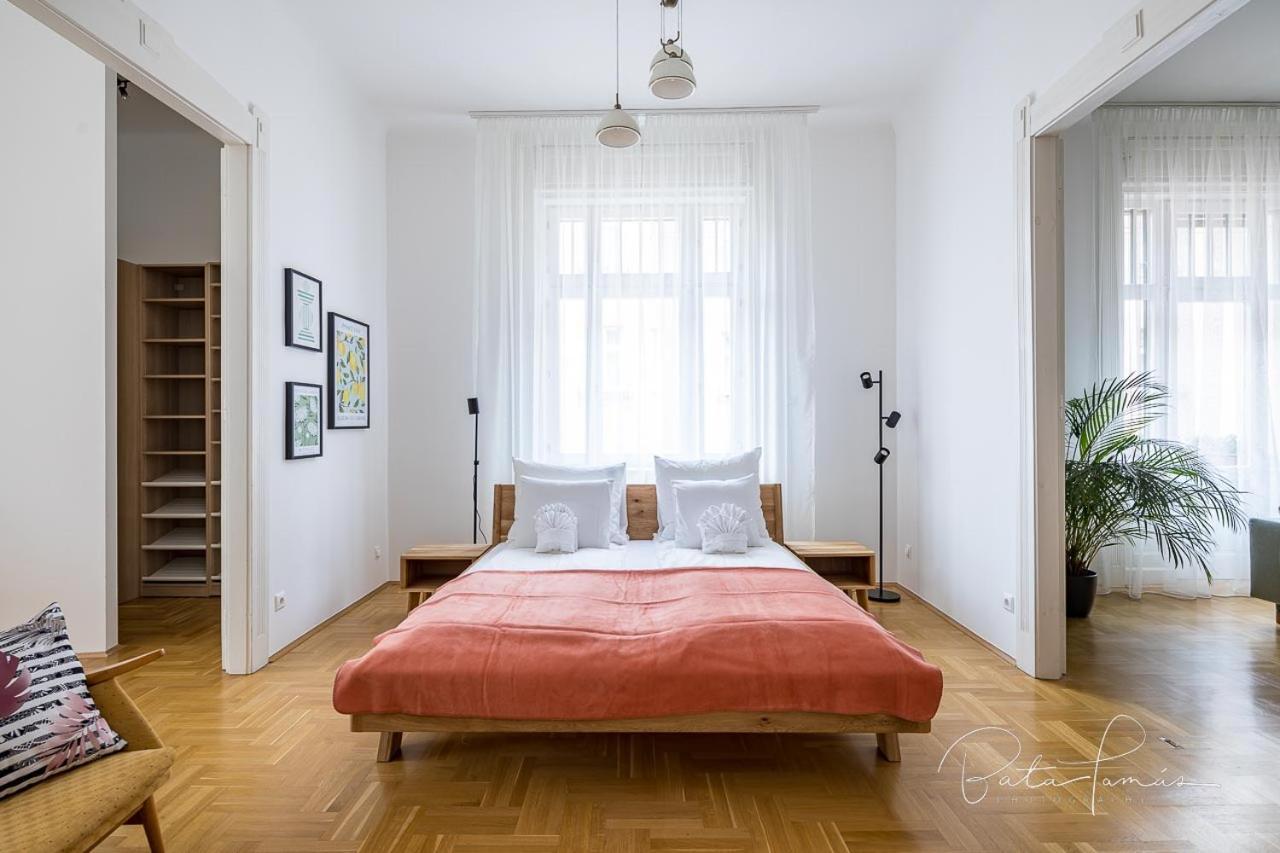 Captain Buda Apartment Boedapest Buitenkant foto